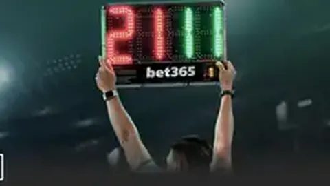 【重磅！穆里尼奥大刀阔斧调整，上海海港首发阵容亮相，李圣龙领衔出战，锋线新格局引期待】